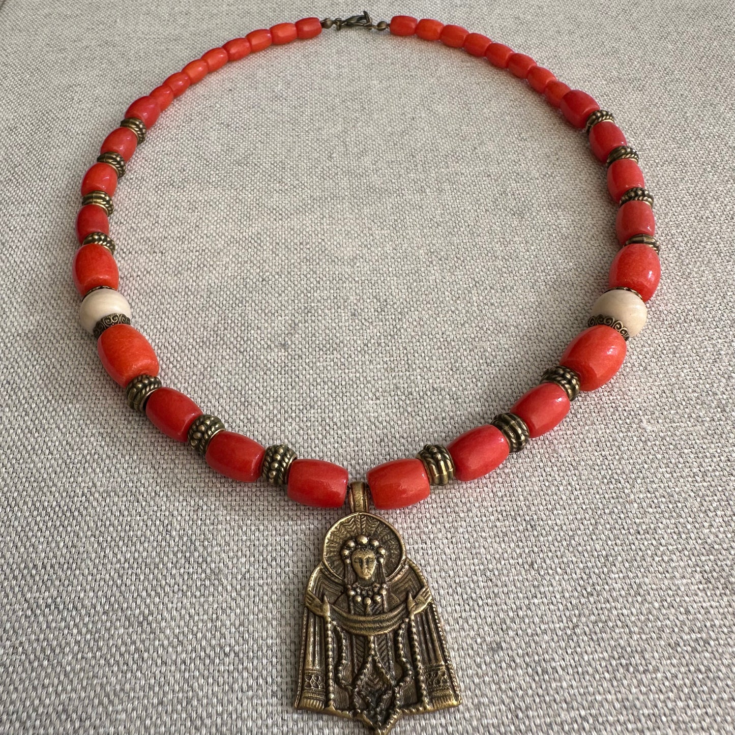 Collar de coral y jasper natural con Zgarda "Virgen María"| UA Market®