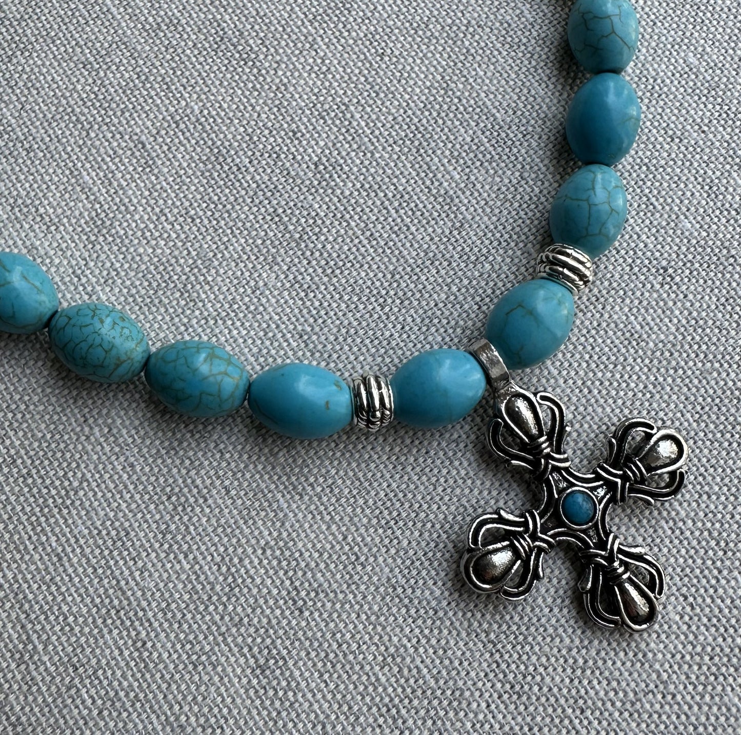 Collar de turquesa con colgante Cruz | UA Market®