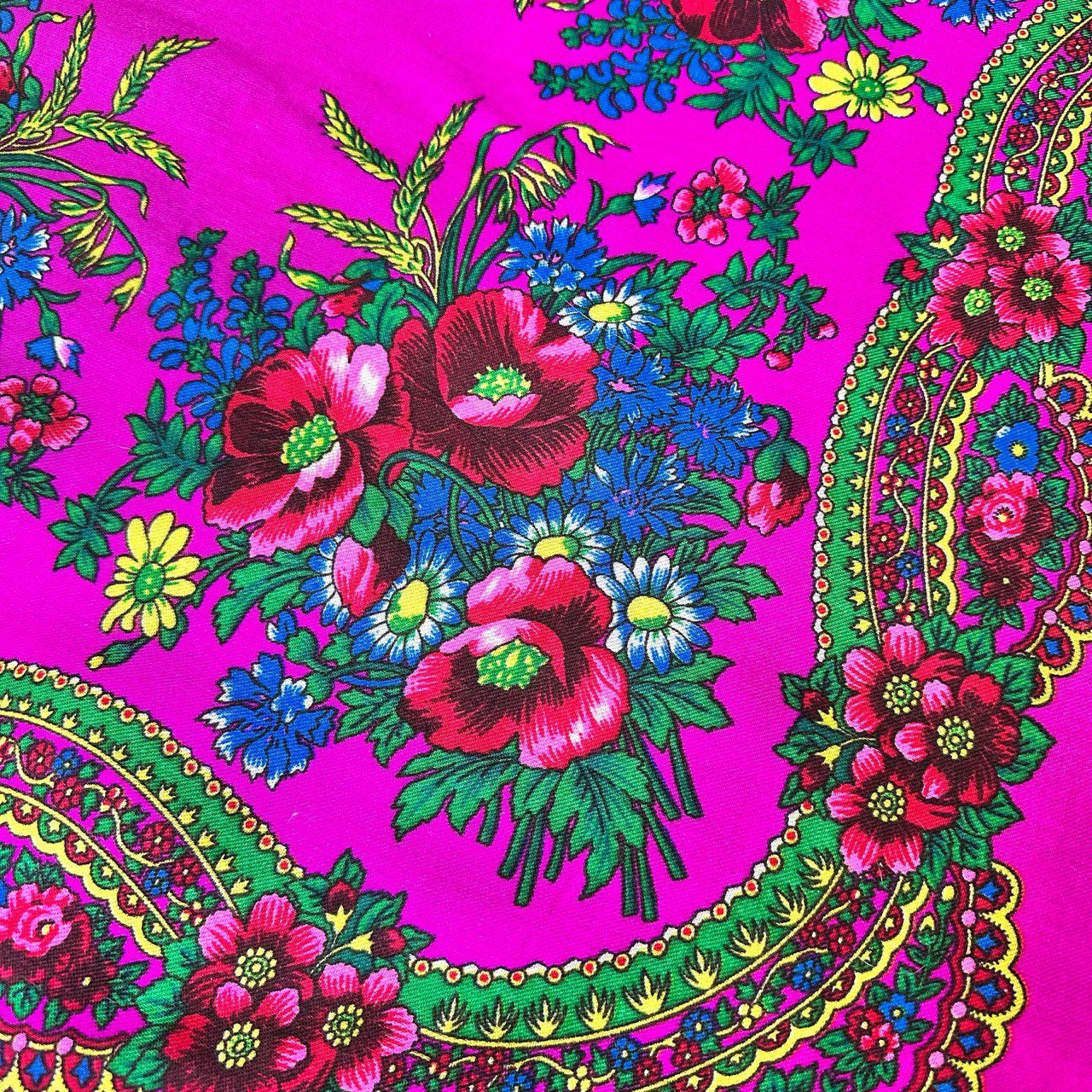 Bufanda cuadrada rosa | UA Market®
