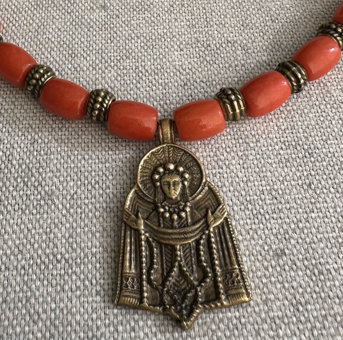 Collar de coral y jasper natural con Zgarda "Virgen María"| UA Market®