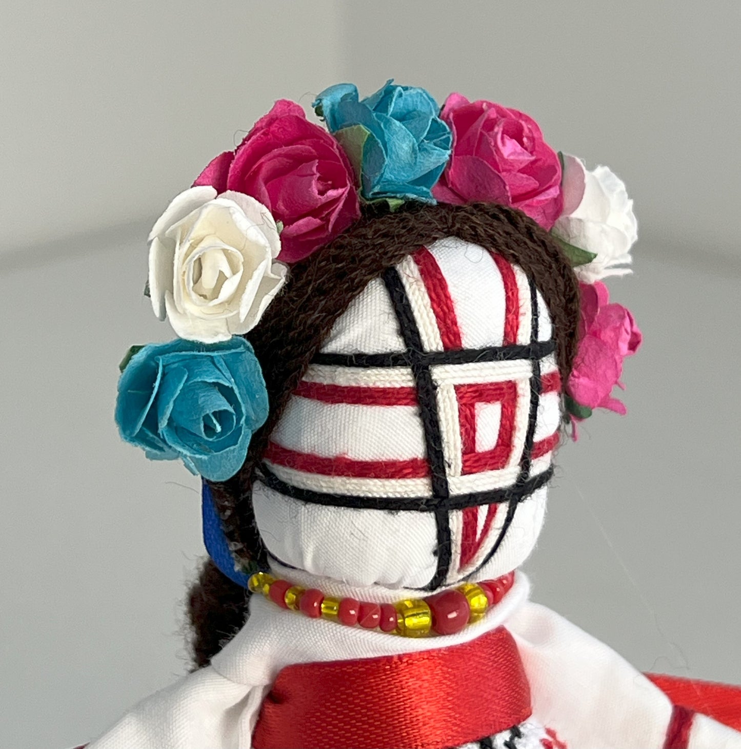 Motanka | Motanka Sofia | Blanco & Rojo | Bodado | UA Market®