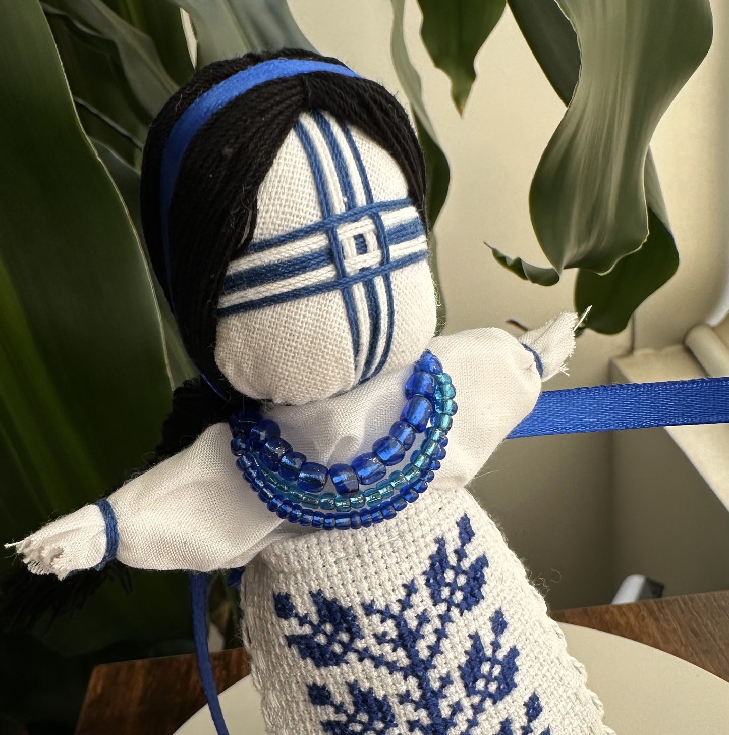Motanka | Motanka Alma | Blanco & Azul | Bodado | UA Market®