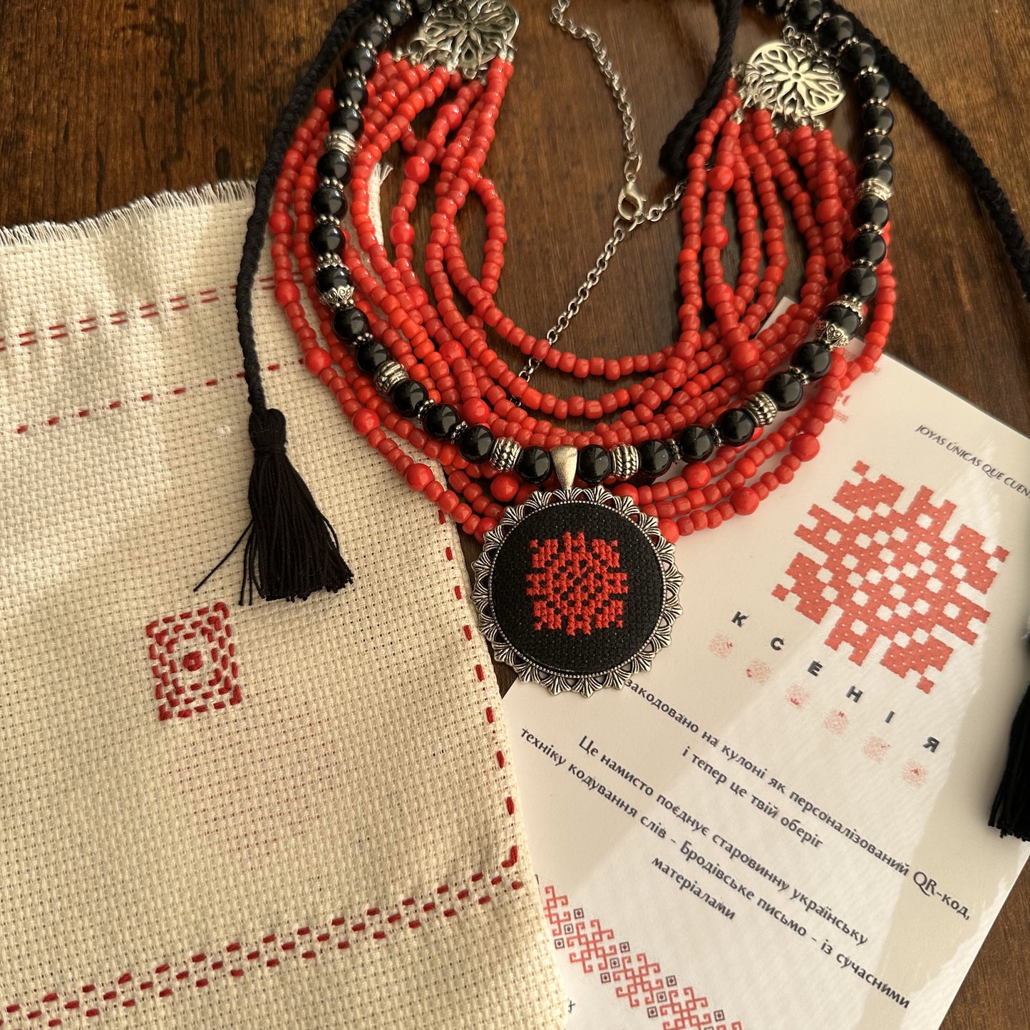 Set de collares de piedras naturales con colgante bordado | UA Market®