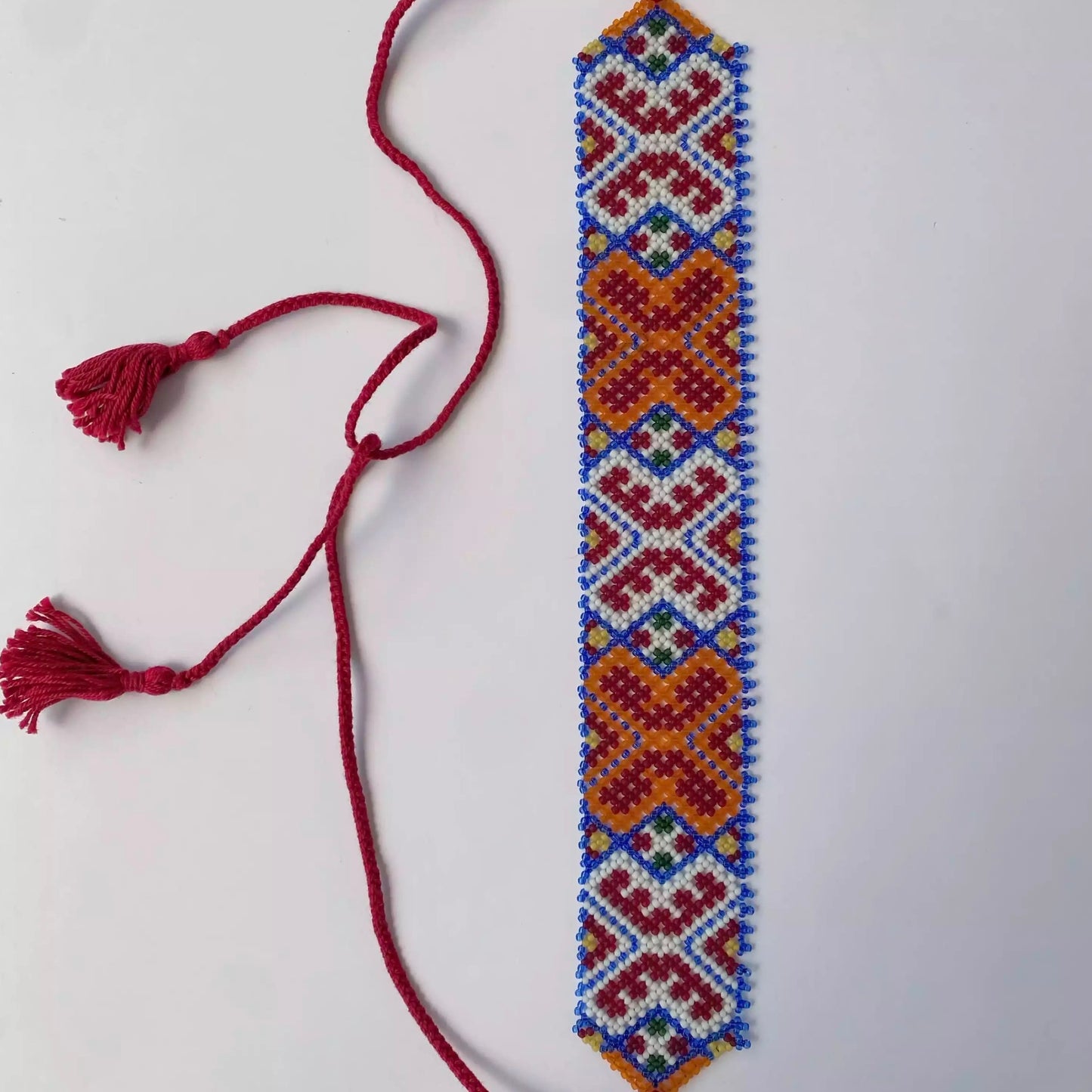 Collar "Hielo y Llama", Silanka ucraniana