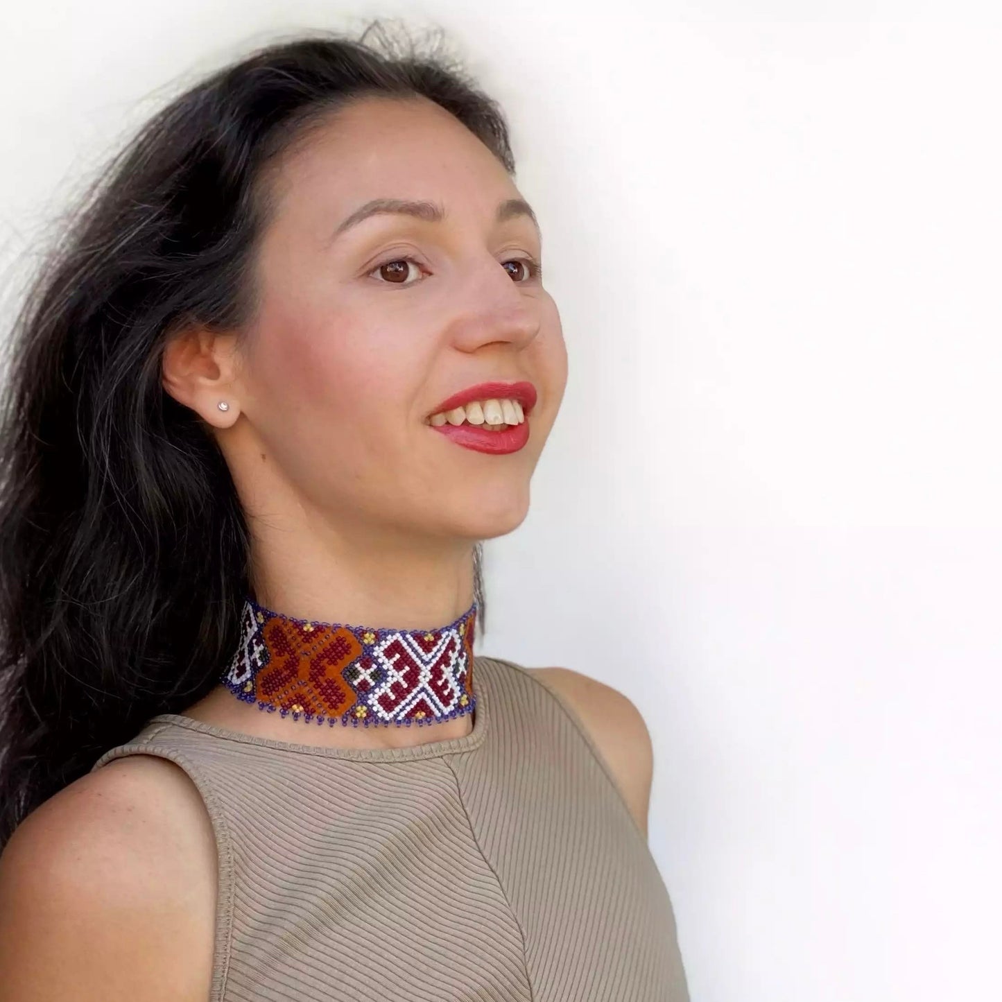 Collar "Hielo y Llama", Silanka ucraniana
