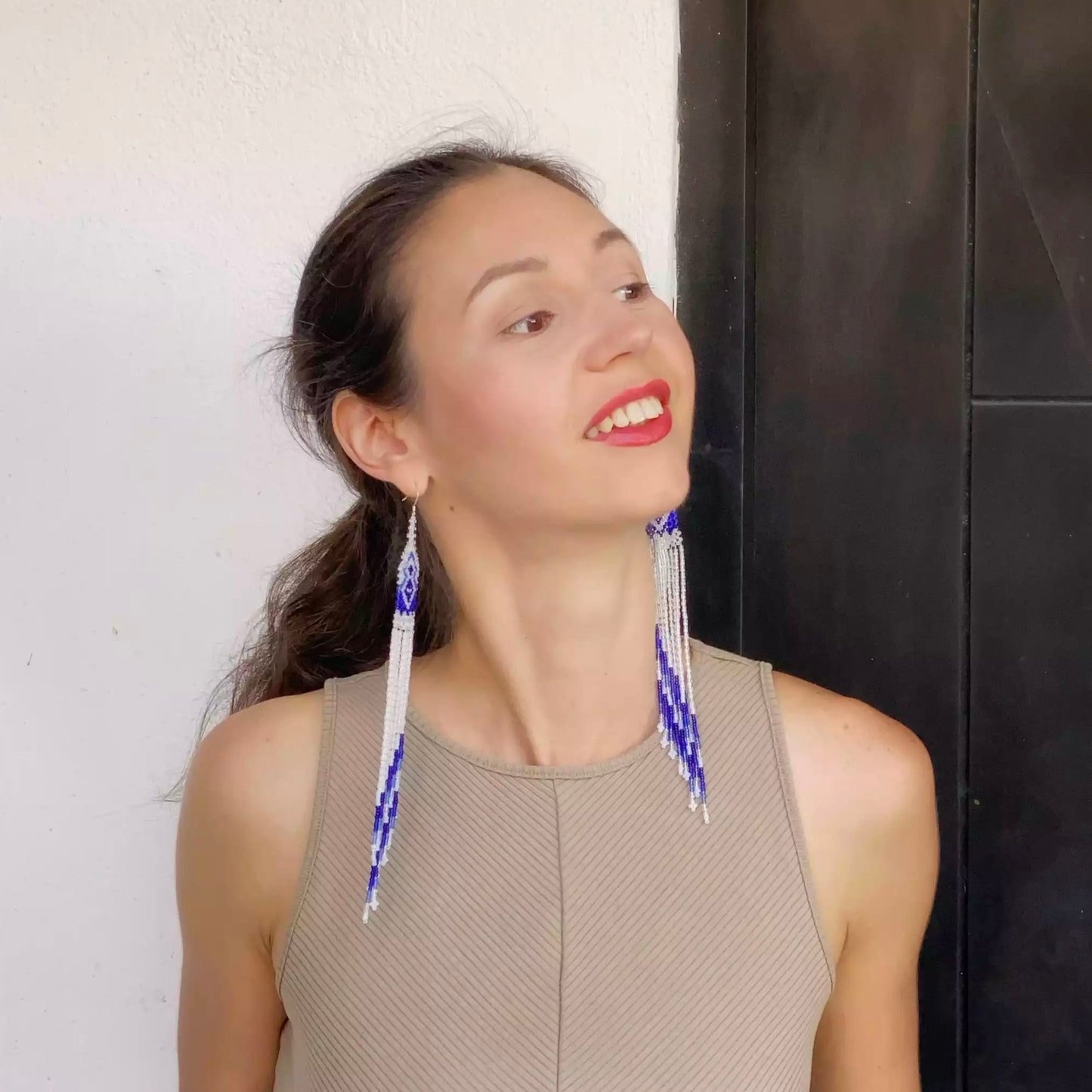 “Alas de Tierra” Pendientes largos con colgantes en estilo boho chic