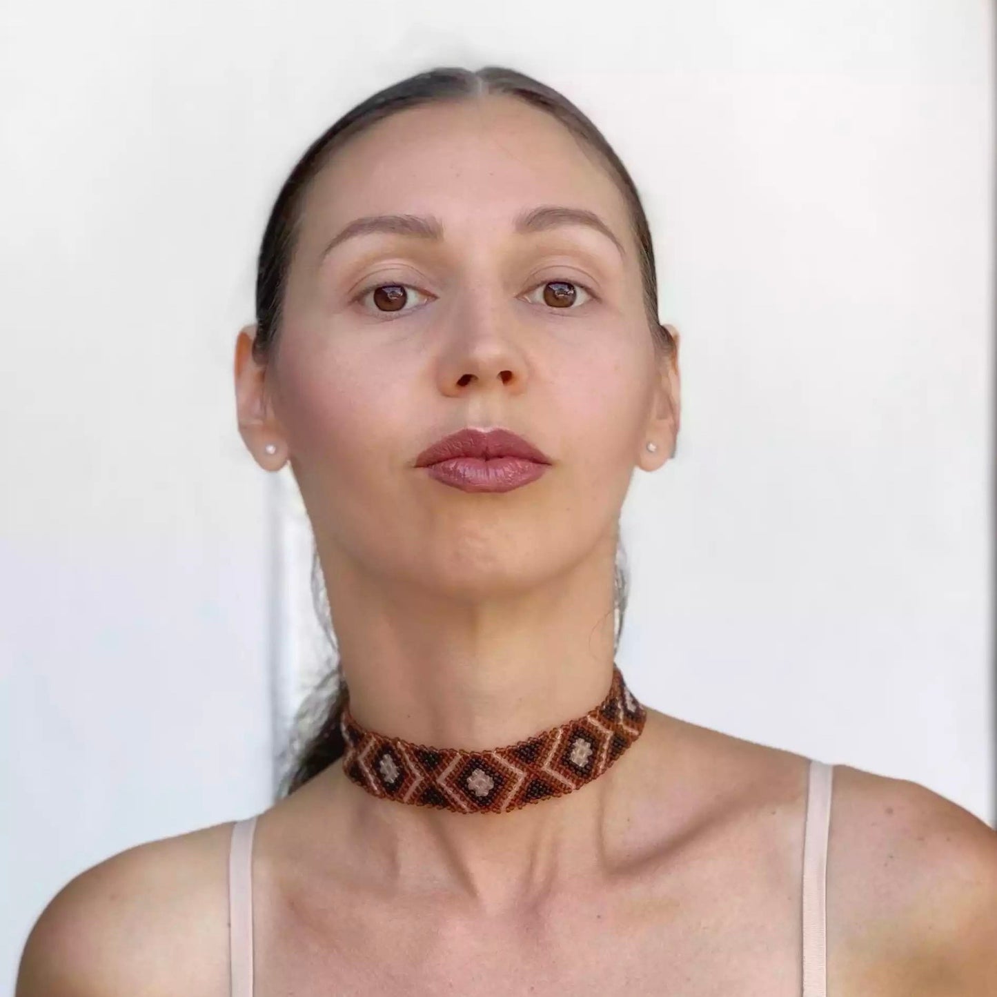 Silanka "Rombita", collar estrecha