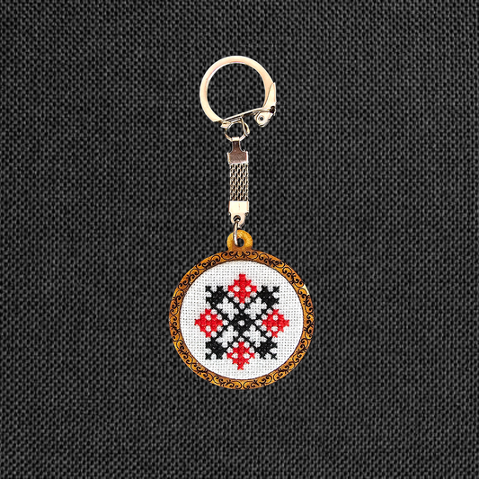 UA Market® Llavero | Bordado | Rojo & Negro