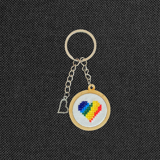 UA Market® Llavero | Bordado LGBT | Arcoíris