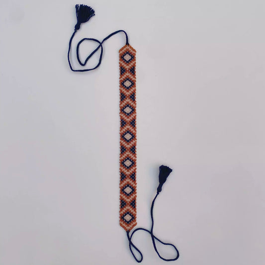 Silanka "Rombita", collar estrecha