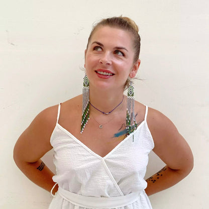 “Alas de Tierra” Pendientes largos con colgantes en estilo boho chic