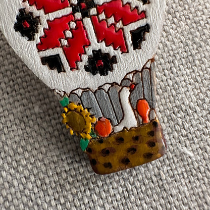 Pin Globo aerostático de madera | UA Market®